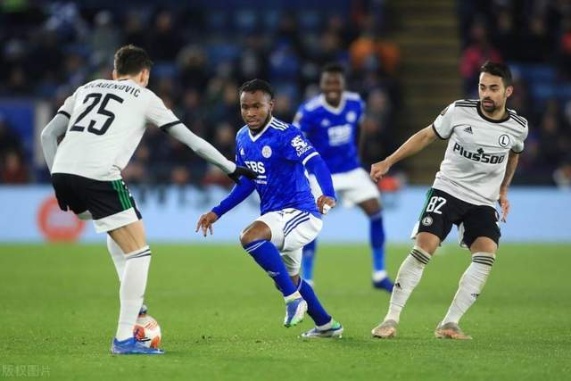 意甲-姆班古拉破门小维阿建功 尤文2-0AC米兰